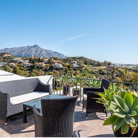 Luxury 3 Bedroom House At La Quinta Golf Course Ocean And Mountain View Benahavís Exterior foto